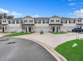 6017 Carolines Ct, Jacksonville, FL 32277