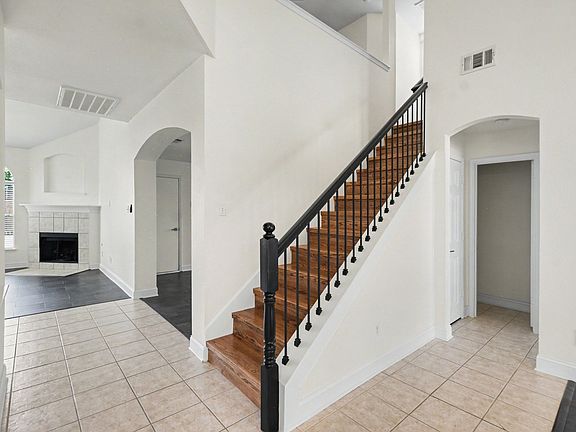 2nd image of 5645 Norris Dr
