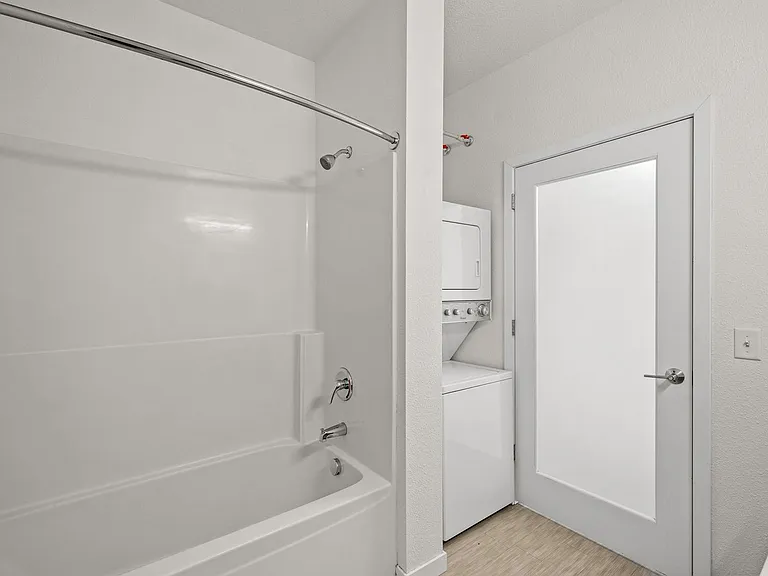 3535 Grand Ave S — Photo 15