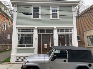 33 Dennison St #Top, Newport, RI 02840