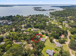 116 Meadowood Rd, Mabank, TX 75156