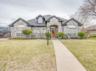 2921 Pegasus Ct, Grand Prairie, TX 75052