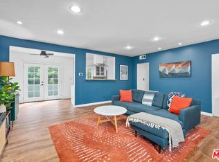 6160 Whitsett Ave APT 10, North Hollywood, CA 91606