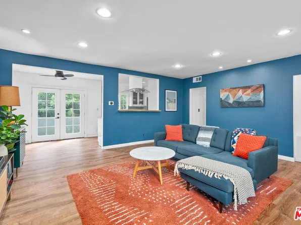 6160 Whitsett Ave APT 10, North Hollywood, CA 91606