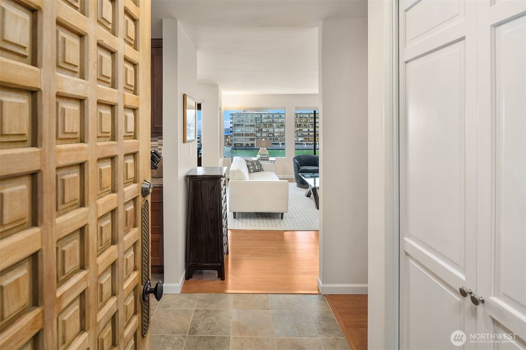 2330 43rd Avenue E #402B, Seattle, WA - View 3