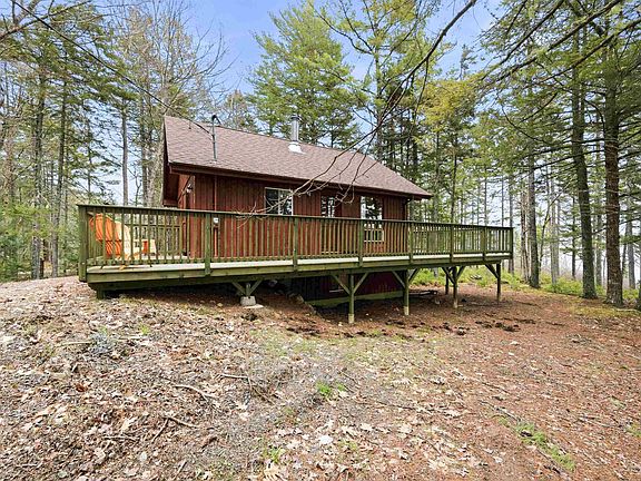 3rd image of 442 Narrows Rd W