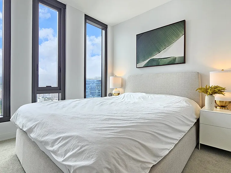 987 Queen St #4015 — Photo 5