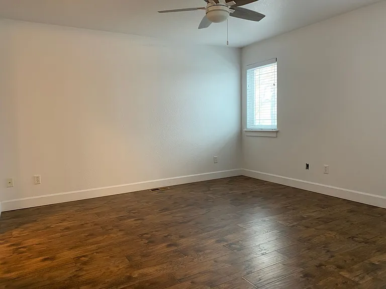 100 Stonegate Dr — Photo 24
