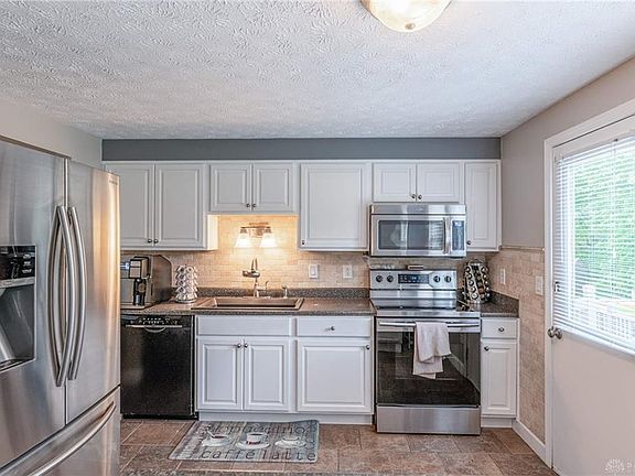 5th image of 1449 Kensington Dr