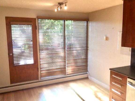 5th image of 10021 116th St #307