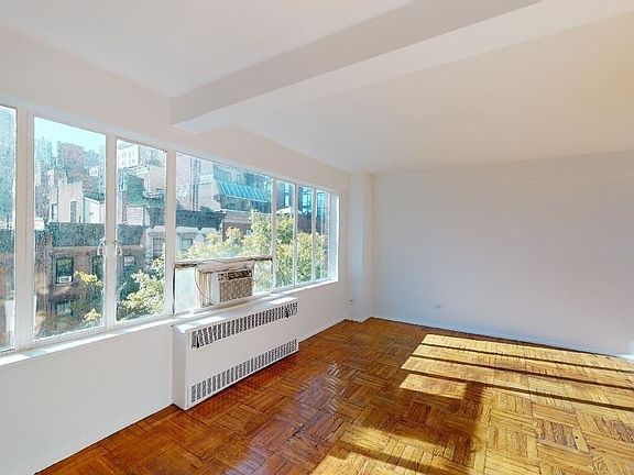 3rd image of 117 E 37th St APT 7-A