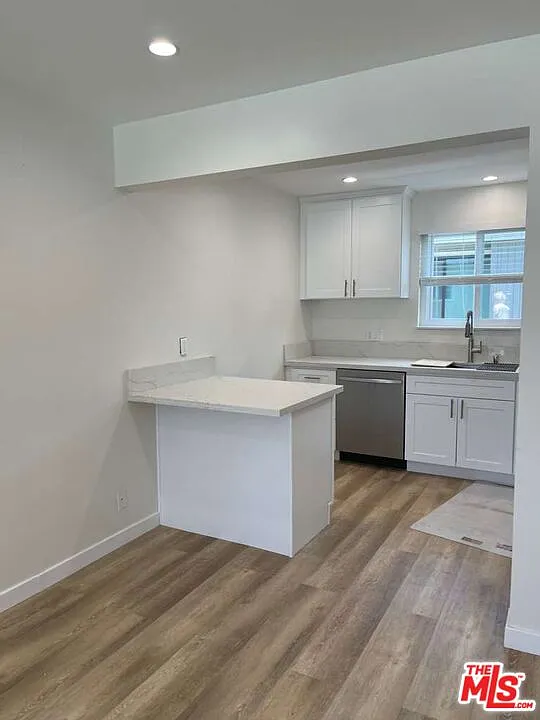 1419 Stanford St — Photo 4
