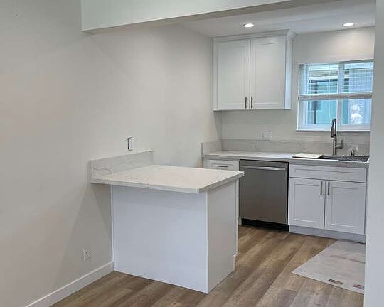 4th image of 1419 Stanford St APT D
