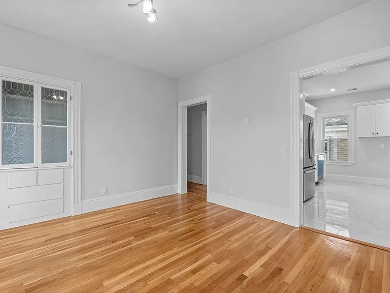 67 Romsey St #2 — Photo 6