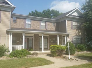 5013 River Aire Dr S APT 4, Godfrey, IL 62035