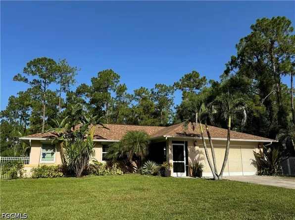 13 Wellington Ave, Lehigh Acres, FL 33936