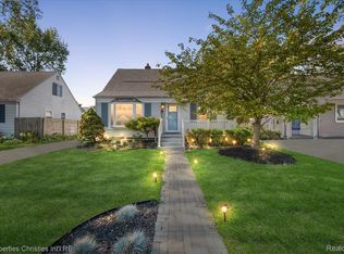 305 N Kenwood Ave, Royal Oak, MI 48067