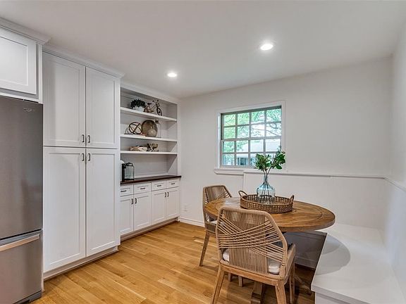 2nd image of 9608 Covemeadow Dr