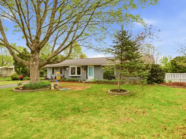 304 Bushee Rd, Swansea, MA 02777