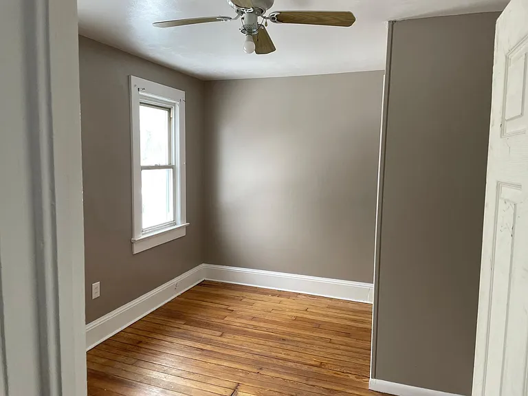 14406 Westropp Ave — Photo 10