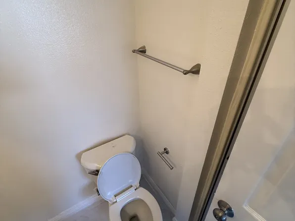 1115 Raymond Ave APT 13, Glendale, CA 91201