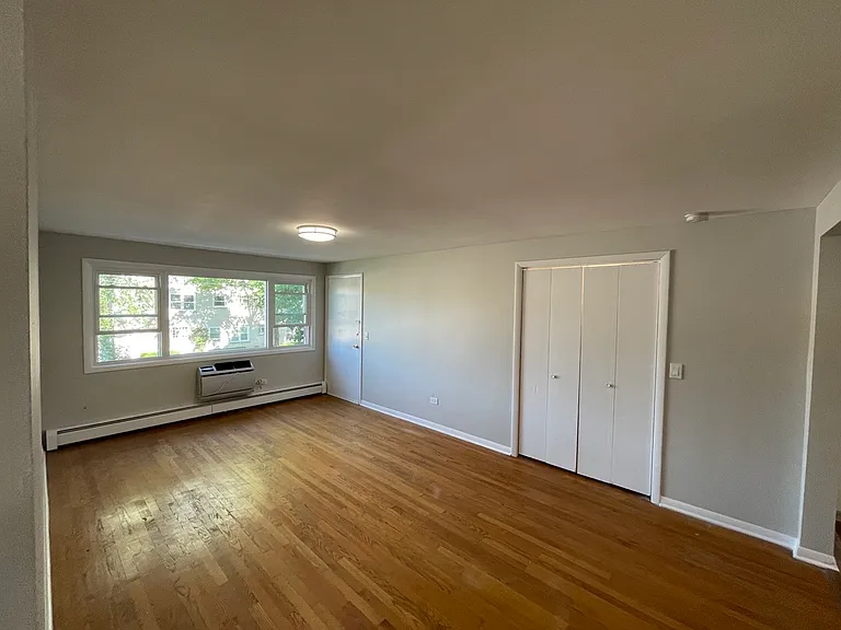2806 N Rutherford Ave #2N — Photo 8