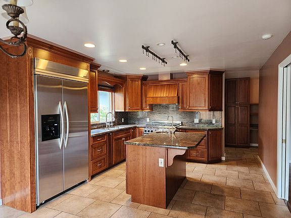 5th image of 10670 Martinwood Way