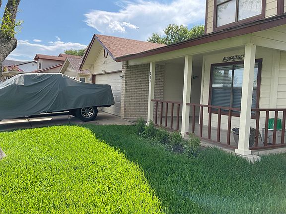 2nd image of 239 Cypressgarden Dr