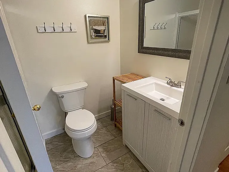 1025 N Madison St #105 — Photo 4