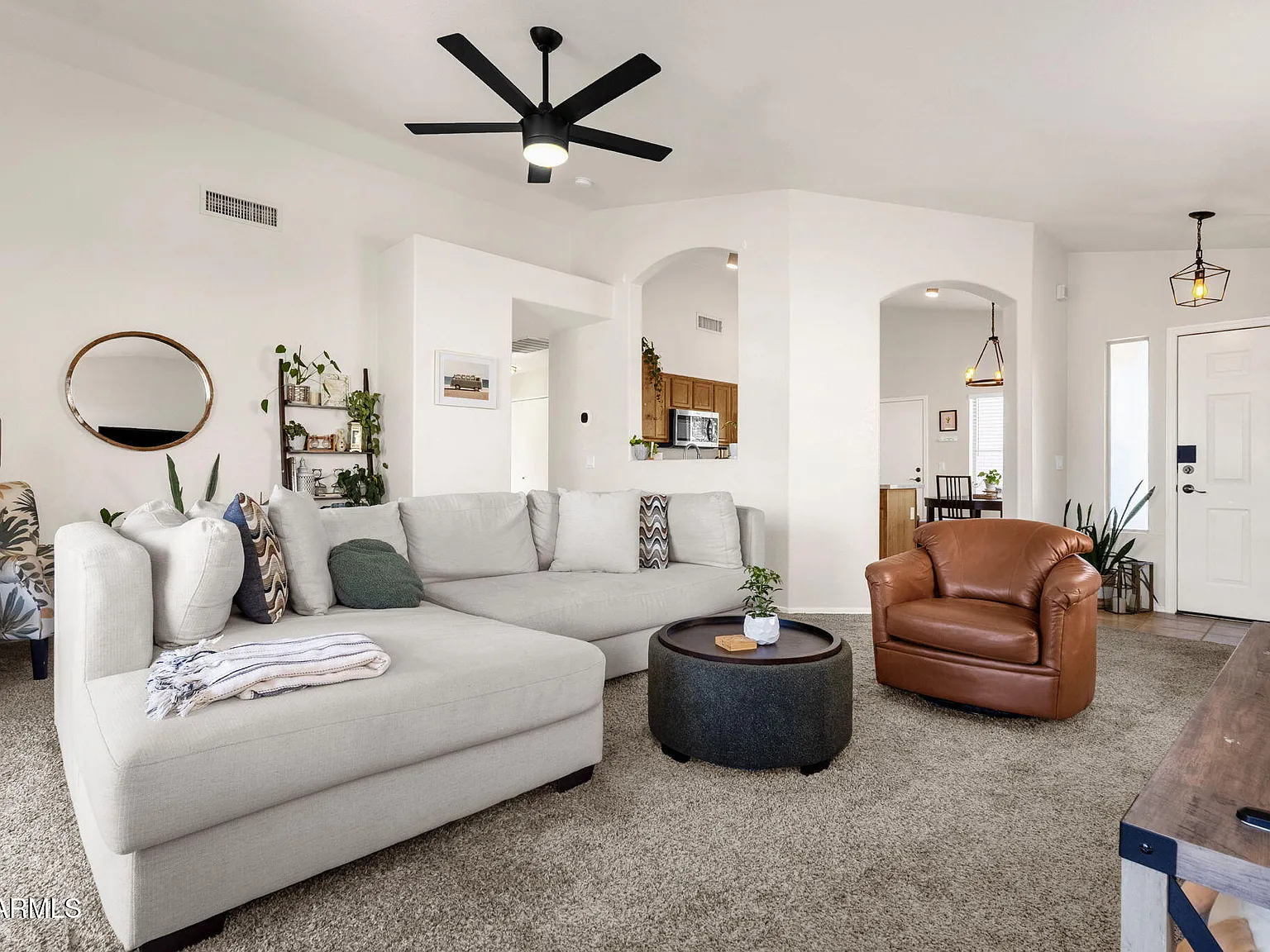 3 bed, 2.0 bath, 1358 sqft, $2,500 — Photo 1