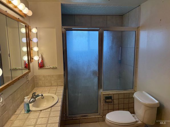 539 Lenz Ave, Hazelton, ID 83335