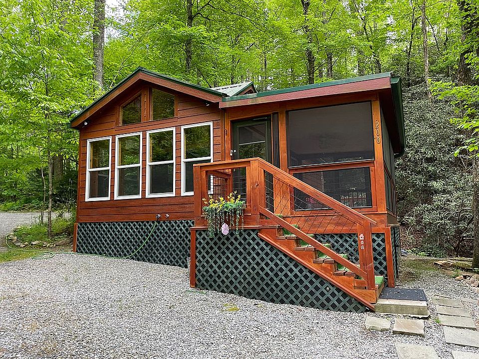 1st image of 200 Hideaway Park Trl