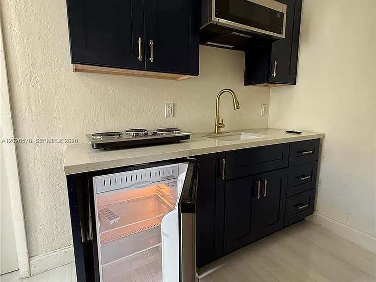 1816 NW 25th Ter #2 — Photo 8