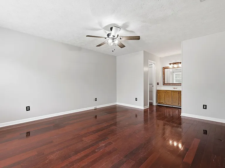 6824 Saint Julian Way — Photo 22