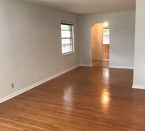 5th image of 1501 Marshalldale Dr