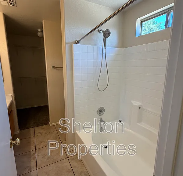 12725 W Hearn Rd — Photo 10