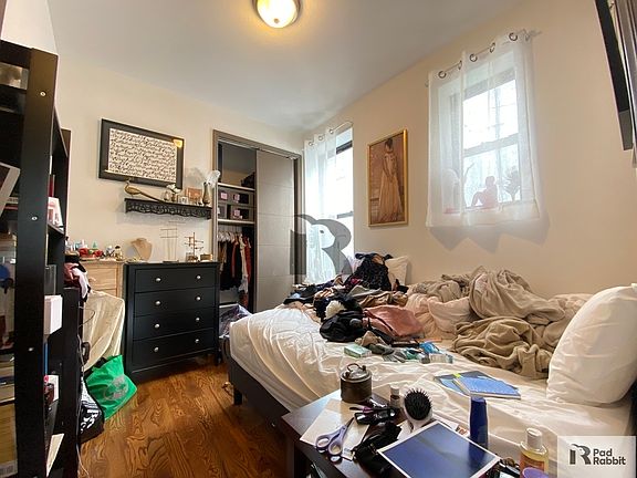 5th image of 724 Franklin Ave APT 1R