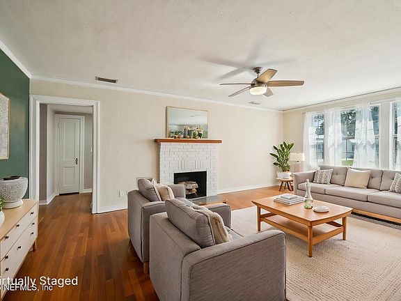 5th image of 4253 REDWOOD Avenue