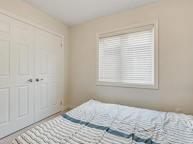 27 Erinview Ter — Photo 19