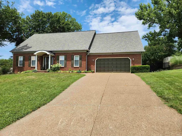 7700 National Ln, Newburgh, IN 47630