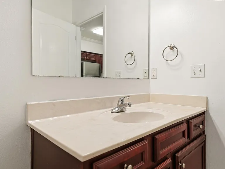 2168 Hadleigh Hills Ct — Photo 16