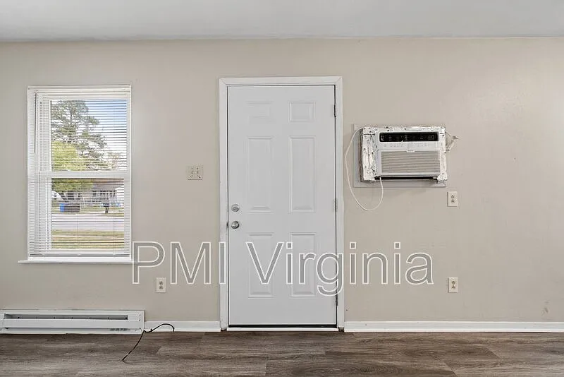 2 bed, 1.0 bath, 800 sqft, $1,150 — Photo 3