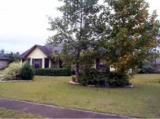 223 Walker Cir W, Crestview, FL 32539