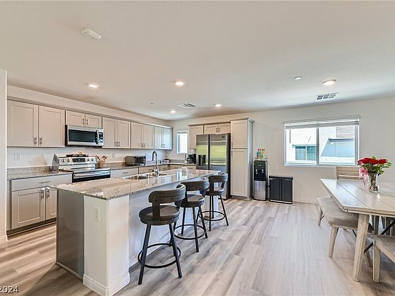 5th image of 2823 Kona Blue Ln #4