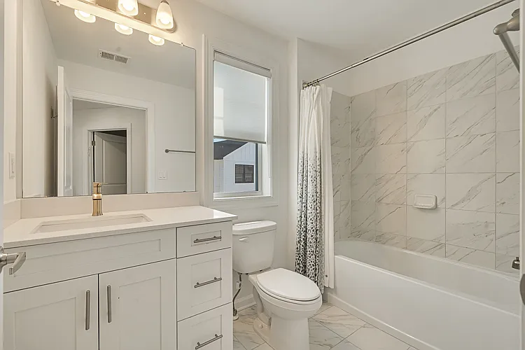 221 Brighton Ave #306 — Photo 16