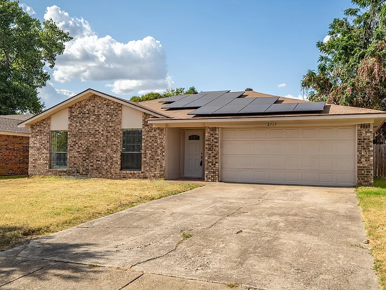 2717 Oakdale Rd — Photo 29