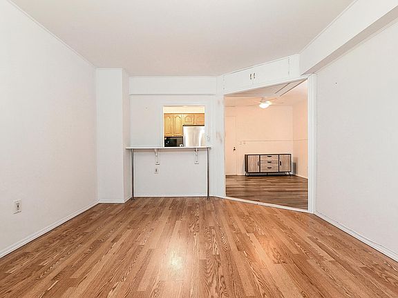 2nd image of 50 Barker St APT 433