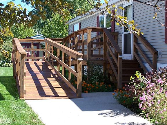 2nd image of 7 Juniper Dr