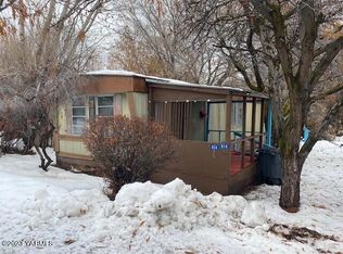 814 Washington St, Tieton, WA