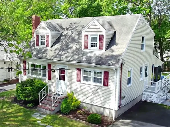 101 Carl Ave, Brockton, MA 02302